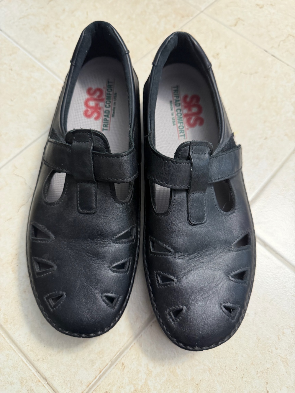SAS Black Leather Women's Comfort T-Strap Flats